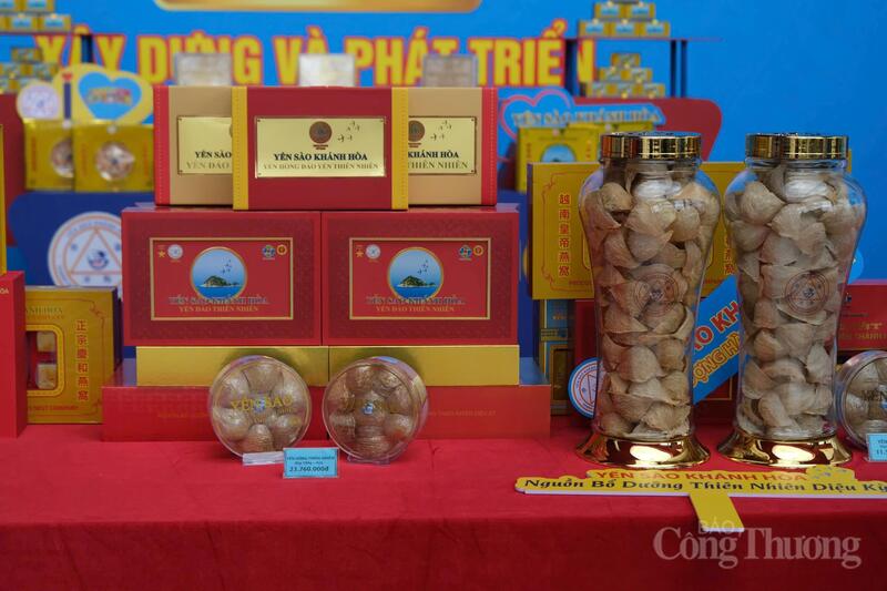 Chuỗi hoạt động hưởng ứng Ngày Quyền của Người tiêu dùng Việt Nam năm 2026 nhằm nâng cao nhận thức cho người tiêu dùng. Ảnh: Lê Sơn