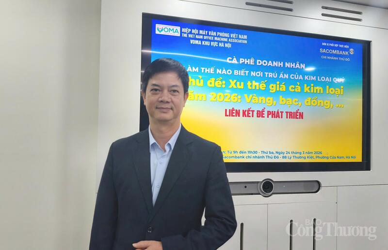 Ông Lại Hoàng Dương - Giám đốc Công ty Máy tính Thánh Gióng chia sẻ tại sự kiện. Ảnh: NH