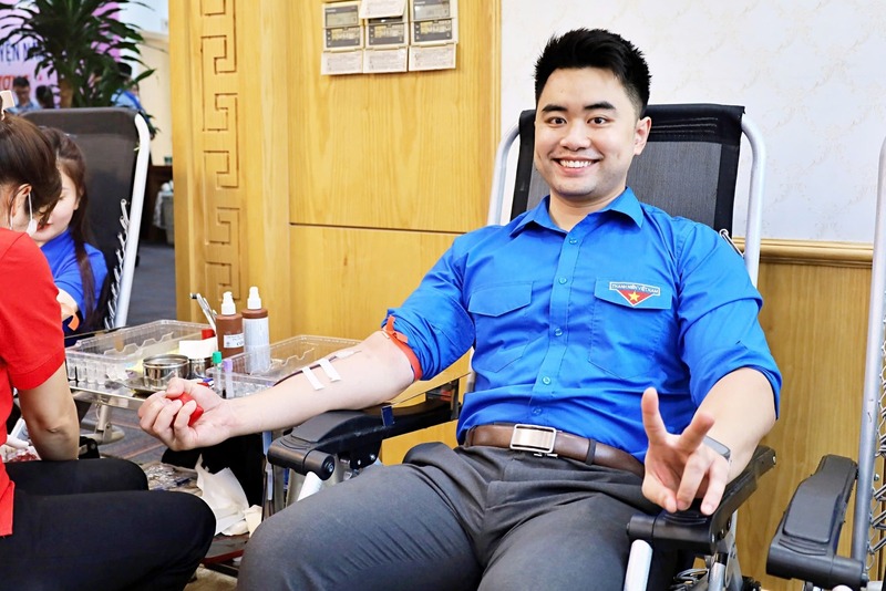 Chương trình hiến máu tình nguyện "Giọt hồng Công Thương" 2025.