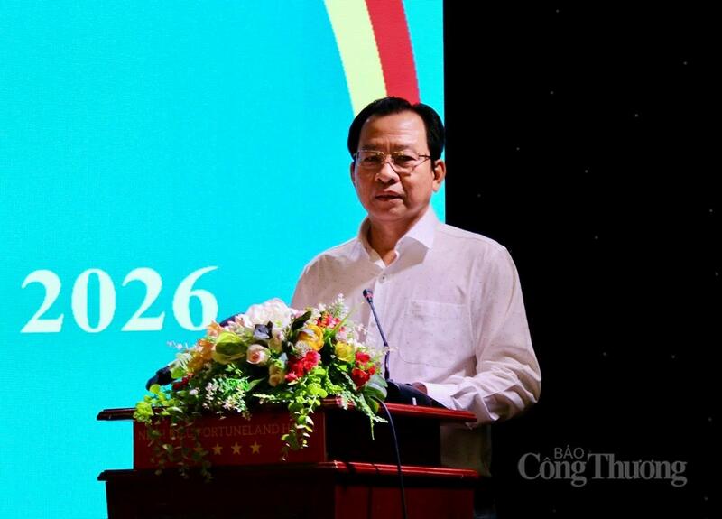 Ông Vương Quốc Nam, Phó Chủ tịch UBND thành phố Cần Thơ, phát biểu tại hội nghị.