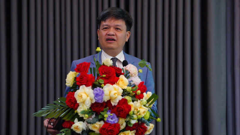 Ông Tạ Đình Thi - Phó Chủ nhiệm Ủy ban Khoa học, Công nghệ và Môi trường của Quốc hội phát biểu tại hội thảo.