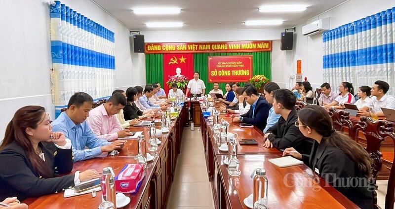 Quang cảnh hội nghị.