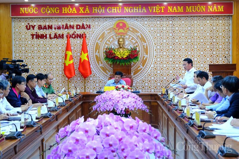 Quang cảnh buổi làm việc. Ảnh: Lê Sơn