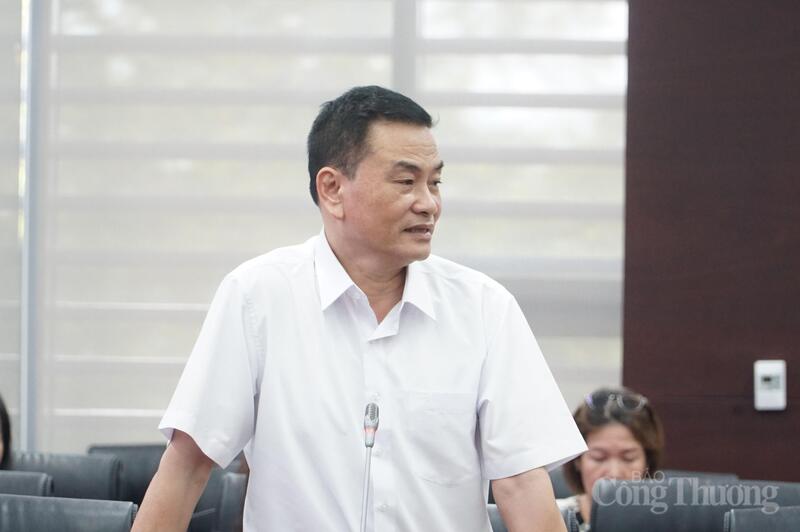 Các doanh nghiệp kiến nghị thành phố tăng cường kiểm tra, kiểm soát thị trường.