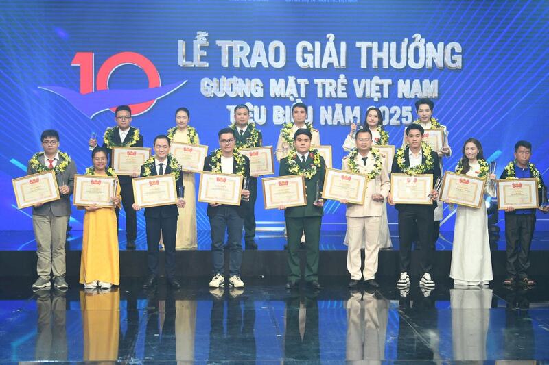 Các gương mặt trẻ Việt Nam tiêu biểu và triển vọng năm 2025 tại Lễ trao giải