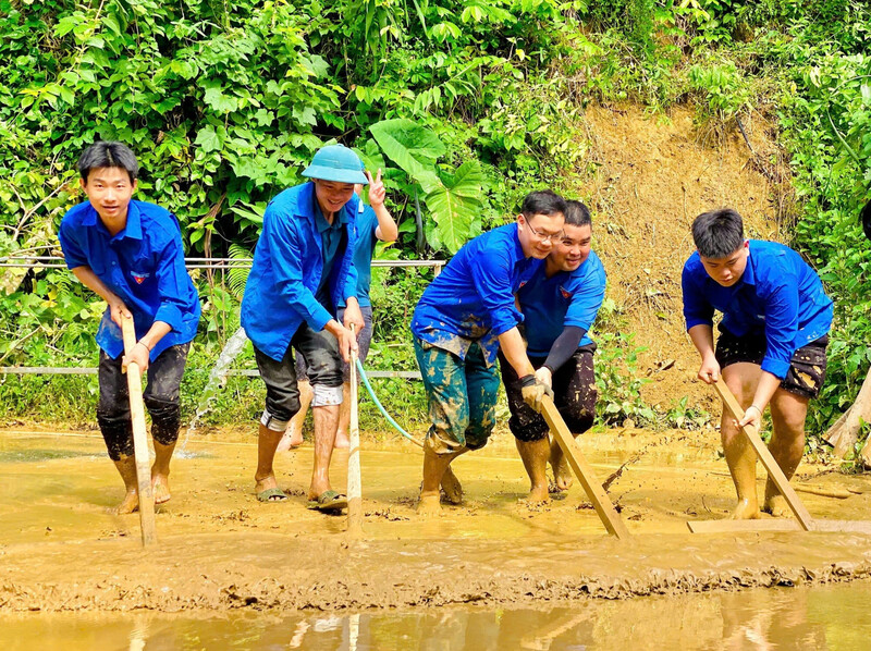 Thanh niên sống đẹp gắn với những việc làm vì cộng đồng lan tỏa những giá trị tích cực. Ảnh: TP