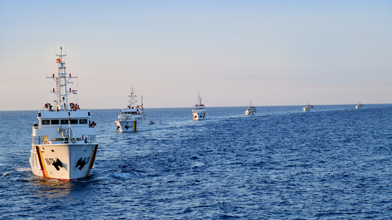 Đội hình tàu thực hiện nhiệm vụ huấn luyện trên biển. Ảnh: Bình An