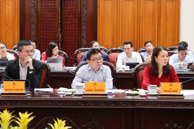 Đại diện các bộ, ngành dự cuộc làm việc - Ảnh: VGP/Nhật Bắc