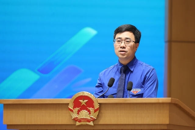 Đồng chí Bùi Hoàng Tùng - Bí thư Đoàn Thanh niên Chính phủ phát biểu - Ảnh: VGP/Nhật Bắc