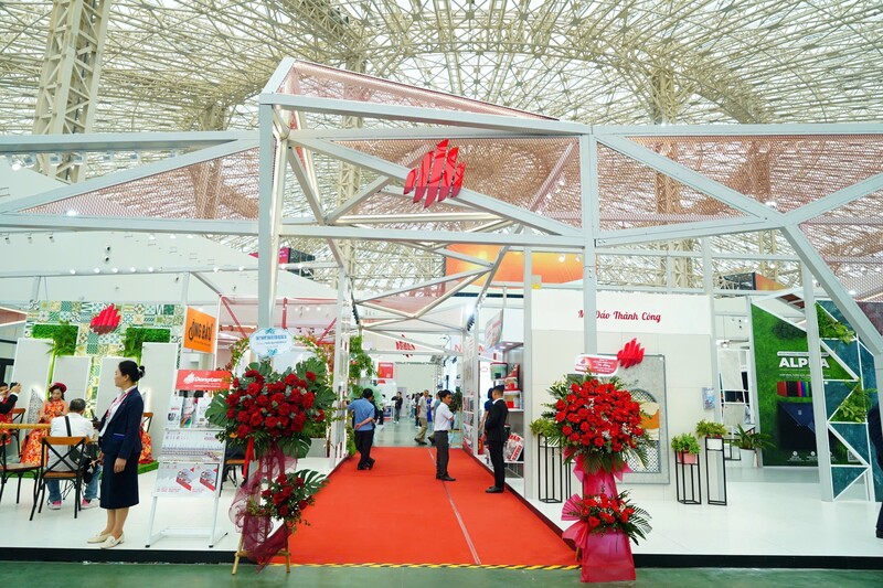 Gian hàng Dongtam Group tại Vietbuild Hà Nội 2026.