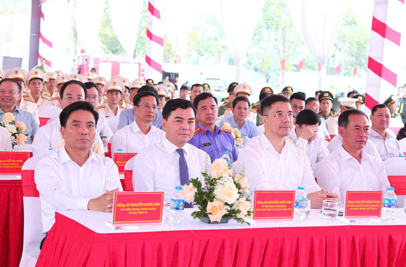 Lãnh đạo tỉnh Thanh Hoá dự Lễ khởi Công. Ảnh: Công an Thanh Hóa
