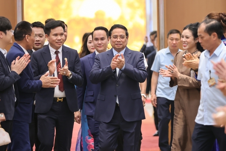Thủ tướng Phạm Minh Chính dự Hội nghị "Doanh nghiệp góp phần vào tăng trưởng hai con số và Thủ tướng phủ tri ân doanh nghiệp". Ảnh: VGP/Nhật Bắc