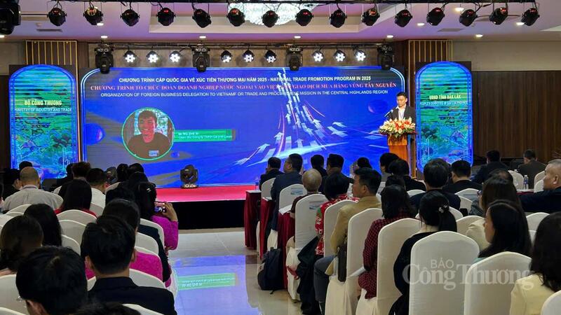 Sở Công Thương Đắk Lắk tổ chức chương trình Đoàn doanh nghiệp nước ngoài vào Việt Nam giao dịch mua hàng vùng Tây Nguyên hồi tháng 12/2025. Ảnh: Vũ Long