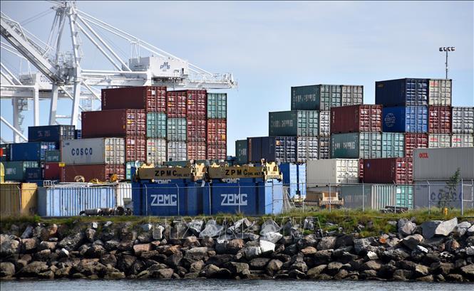 Quang cảnh cảng hàng hóa Long Beach ở Los Angeles, Mỹ. Ảnh: TTXVN