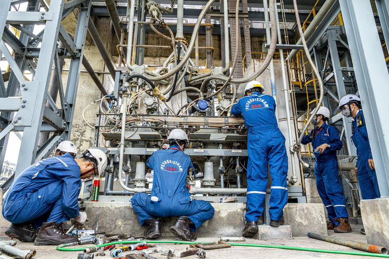 Trong giai đoạn chạy thử ban đầu, nhà máy sản xuất được khoảng 470 tấn ethanol nhiên liệu. Ảnh: Nguyễn Dương