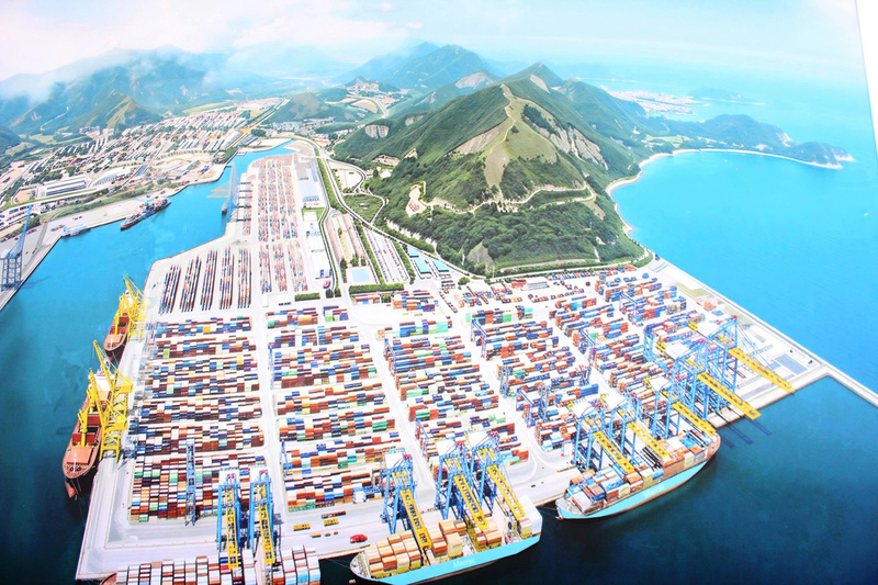 Phối cảnh dự án bến cảng container Liên Chiểu với tổng vốn đầu tư hơn 45.000 tỷ đồng. Ảnh: CĐT