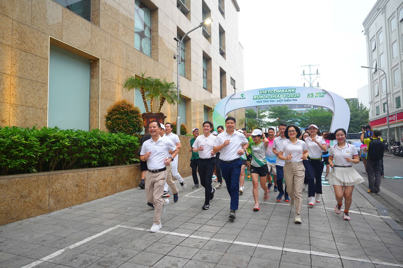 Những bước chạy đầu tiên tại “Vietcombank Run & Share 2026”
