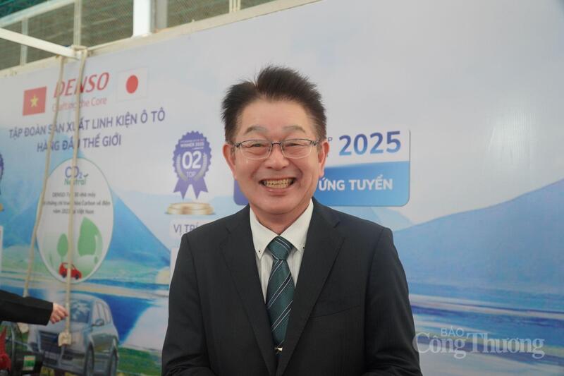 Ông Masahiro Hanji- Tổng Giám đốc Công ty TNHH Denso Việt Nam chia sẻ thông tin với phóng viên Báo Công Thương