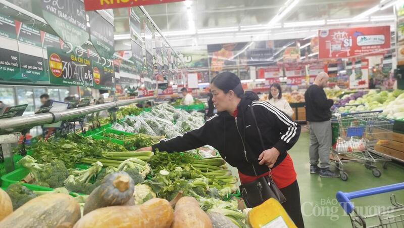 Người tiêu dùng ngày càng quan tâm hơn đến các thực phẩm "xanh" không gây tác động tiêu cực đến môi trường. Ảnh: Hải Sơn