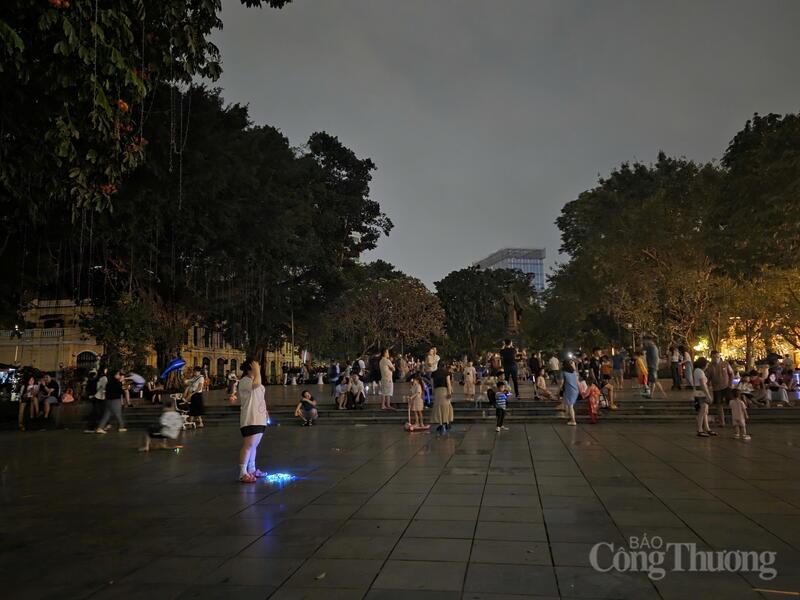 Khu vực Hồ Gươm.