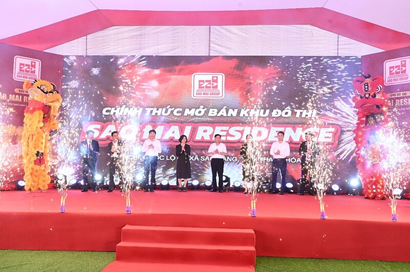 Nghi thức mở bán diễn ra thành công, ghi nhận tín hiệu tích cực với nhiều giao dịch được xác lập ngay tại sự kiện.