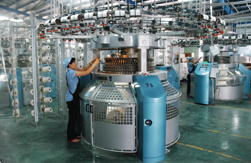 Sử dụng năng lượng tiết kiệm, hiệu quả giúp doanh nghiệp giảm chi phí. Ảnh minh hoạ