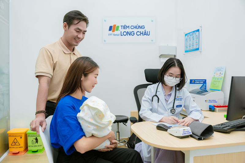 Tiêm chủng Long Châu đồng hành chăm sóc sức khỏe gia đình Việt.