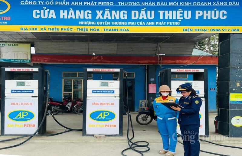 Quản lý thị trường Thanh Hóa tăng cường bám sát địa bàn, chủ động nắm bắt diễn biến cung, cầu tại từng khu vực. Ảnh: QLTT Thanh Hóa