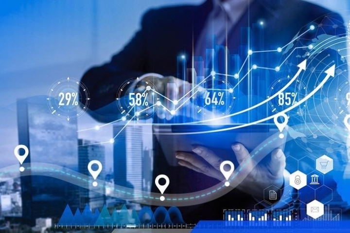 Theo TS. Mạc Quốc Anh, chuyển đổi số gắn với chuyển đổi xanh đã, đang trở thành yêu cầu tất yếu, mở ra cơ hội nâng cao năng lực cạnh tranh, thách thức đối với doanh nghiệp nhỏ và vừa Việt Nam. Ảnh minh họa