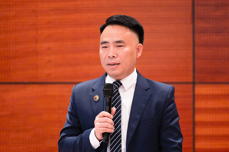 Theo Tiến sĩ Đào Xuân Hưng - Tổng Biên tập Tạp chí Nông nghiệp và Môi trường: "Chuyển đổi số gắn với chuyển đổi xanh giúp doanh nghiệp nâng cao năng suất, đổi mới sáng tạo, mở rộng thị trường, tham gia sâu chuỗi giá trị toàn cầu, đồng thời thúc đẩy kinh tế tuần hoàn, giảm phát thải và nâng cao năng lực cạnh tranh, giá trị thương hiệu". Ảnh: Thanh Thảo.