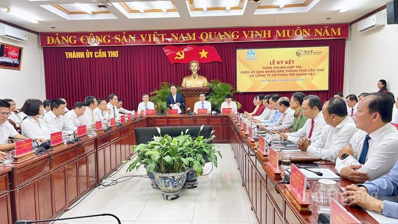 Quang cảnh tại buổi lễ ký kết.