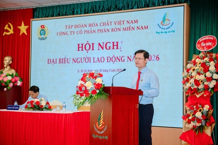 Ông Đỗ Văn Tuấn, Bí thư Đảng uỷ, Tổng Giám đốc Công ty nhấn mạnh, năm 2025, Phân bón Miền Nam giữ vững ổn định sản xuất, phát triển thị trường, phát triển thương hiệu và bảo đảm thu nhập cho người lao động.