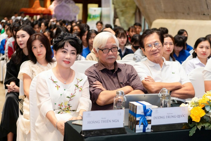 Chương trình đã thu hút sự tham gia đông đảo các nhà trí thức và các chuyên gia.