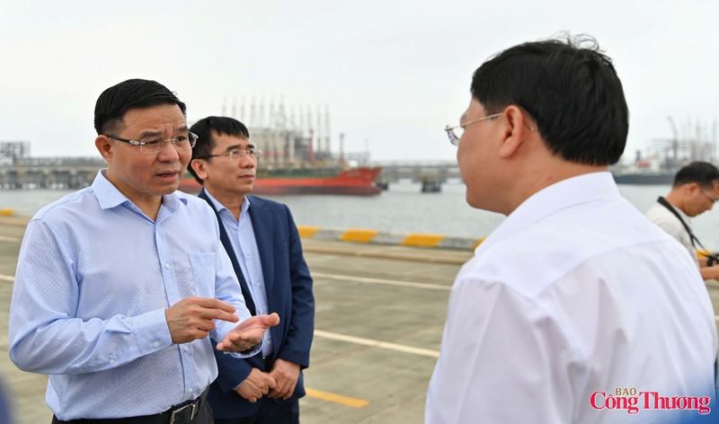 Quyền Bộ trưởng Bộ Công Thương Lê Mạnh Hùng làm việc với Nhà máy Lọc hóa dầu Nghi Sơn - 7