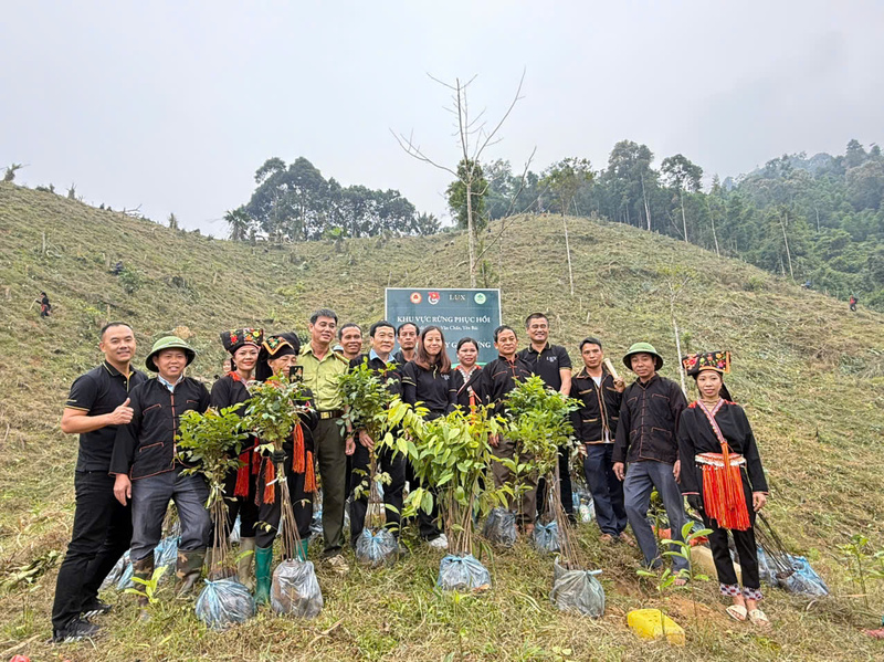 Các tình nguyện viên, đối tác, các trường học... rất nhiệt tình và tích cực tham gia, hỗ trợ cho dự án của Sùng A Cải. Ảnh: NVCC.