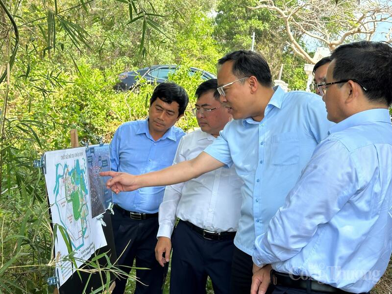 Chùm ảnh: Thứ trưởng Nguyễn Hoàng Long kiểm tra các dự án năng lượng - 8