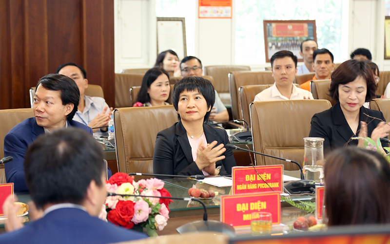 Bà Nguyễn Thúy Hạnh - Phó Tổng Giám đốc PVcomBank khẳng định mục tiêu cung cấp giải pháp tài chính toàn diện cho các phân khúc khách hàng.