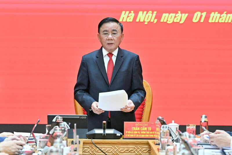 Đồng chí Trần Cẩm Tú, Uỷ viên Bộ Chính trị, Thường trực Ban Bí thư, Bí thư Đảng uỷ các cơ quan Đảng Trung ương chủ trì hội nghị.