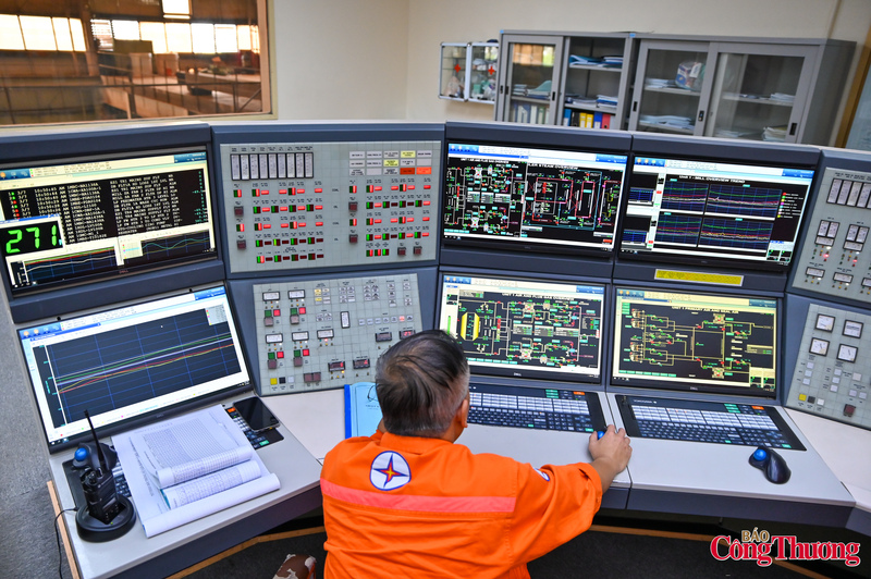 Trước áp lực giảm phát thải và yêu cầu phát triển bền vững, doanh nghiệp đang từng bước đầu tư nâng cấp hệ thống xử lý khí thải, đồng thời nghiên cứu chuyển đổi sang các mô hình năng lượng sạch hơn như LNG và điện linh hoạt.