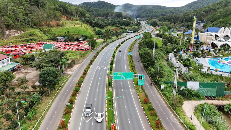 Một đoạn cao tốc Prenn - Liên Khương. Ảnh: Lê Sơn