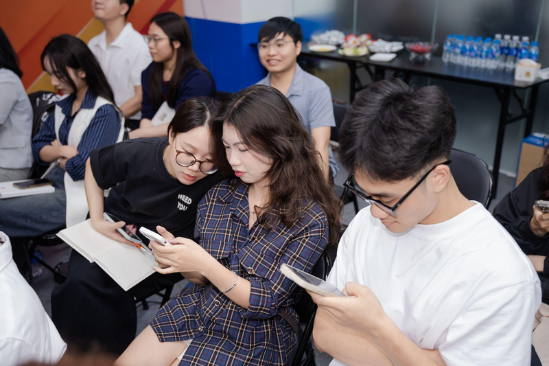 Đối với một số nhà bán, buổi đào tạo là cơ hội để họ trao đổi, học hỏi kinh nghiệm vận hành từ các nhà bán khác.