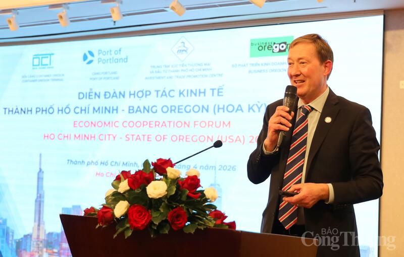 Ông Colin Sears - Trưởng ban Thương mại và Đầu tư Toàn cầu (Business Oregon).