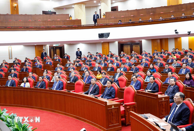 Các đại biểu dự phiên Bế mạc Hội nghị lần thứ hai Ban Chấp hành Trung ương Đảng khóa XIV. (Ảnh: Thống Nhất/TTXVN)