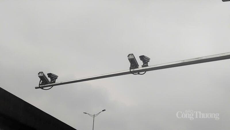 Hà Nội hiện đã lắp đặt 1.837 camera AI phục vụ xử lý vi phạm trong lĩnh vực trật tự, an toàn giao thông, trật tự đô thị, trật tự công cộng. Ảnh: Hải Sơn