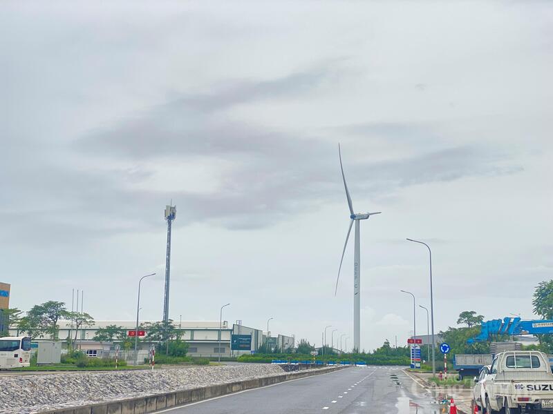 Hệ thống điện gió tại Khu công nghiệp DEEP C Hải Phòng.