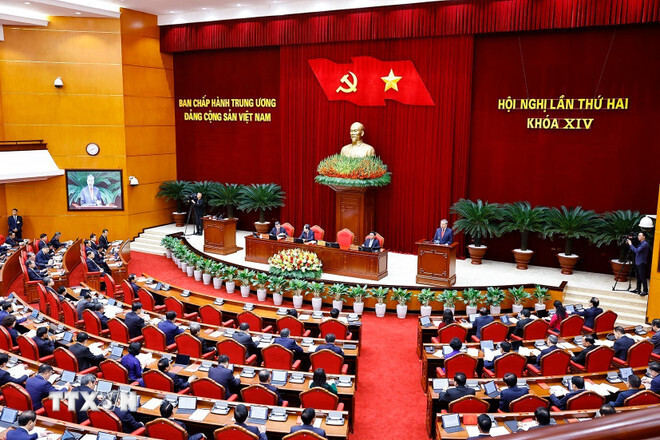 Phiên khai mạc Hội nghị lần thứ hai Ban Chấp hành Trung ương Đảng khóa XIV. (Ảnh: Doãn Tấn/TTXVN)