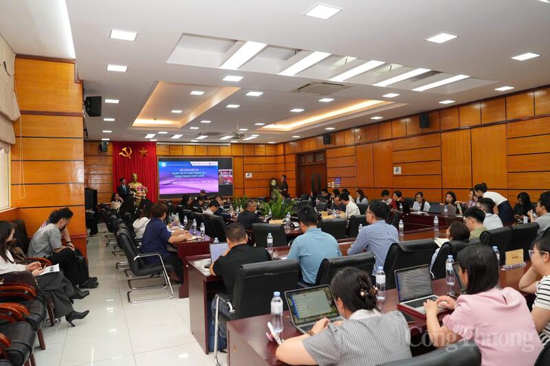 Sự kiện thu hút sự quan tâm củ cộng đồng doanh nghiệp và các chuyên gia. Ảnh: VA