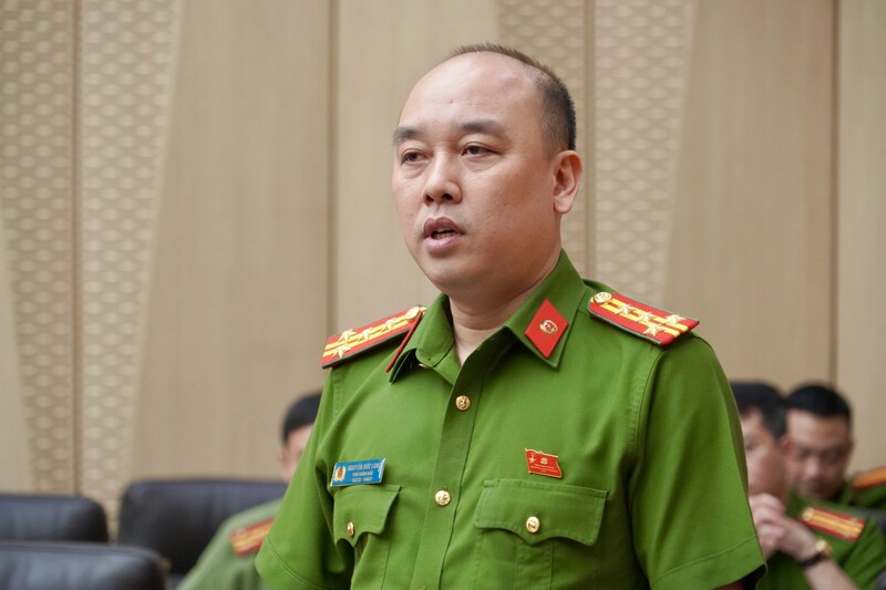 Đại tá Nguyễn Đức Long, Phó Giám đốc Công an TP. Hà Nội thông tin tại buổi họp báo. Ảnh: Trần Cường