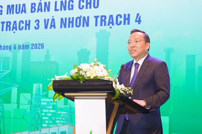 Thứ trưởng Bộ Công Thương Nguyễn Hoàng Long phát biểu tại lễ ký kết