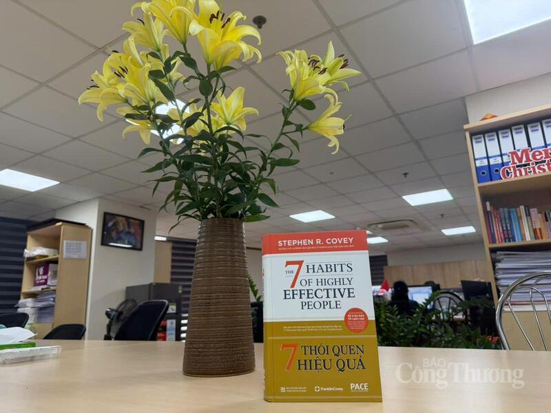 Trong cuốn “7 thói quen hiệu quả”, Stephen R. Covey xem tính chủ động là nền tảng của mọi thay đổi cá nhân.